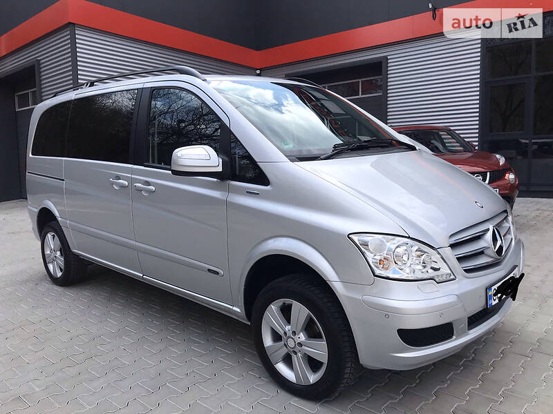 Mercedes-Benz Viano 4MATIC ///Ambiente 2013