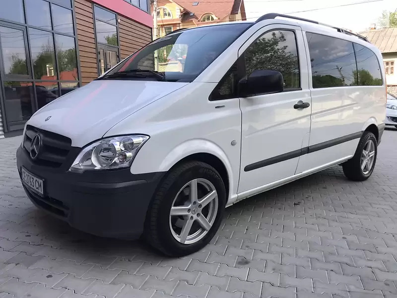 Mercedes-Benz Vito пасс. Compact 2013