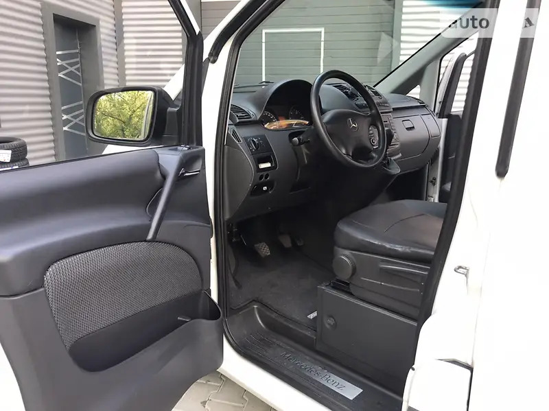 Mercedes-Benz Vito пасс. Compact 2013