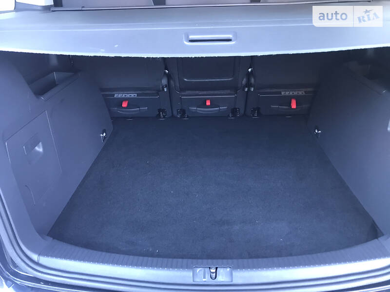 Volkswagen Touran 2010